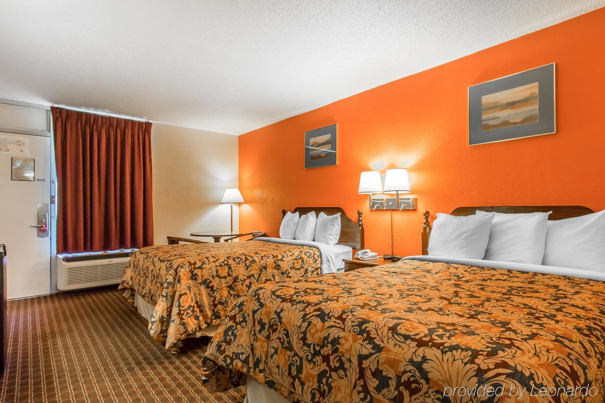 Econo Lodge Scottsboro Bagian luar foto